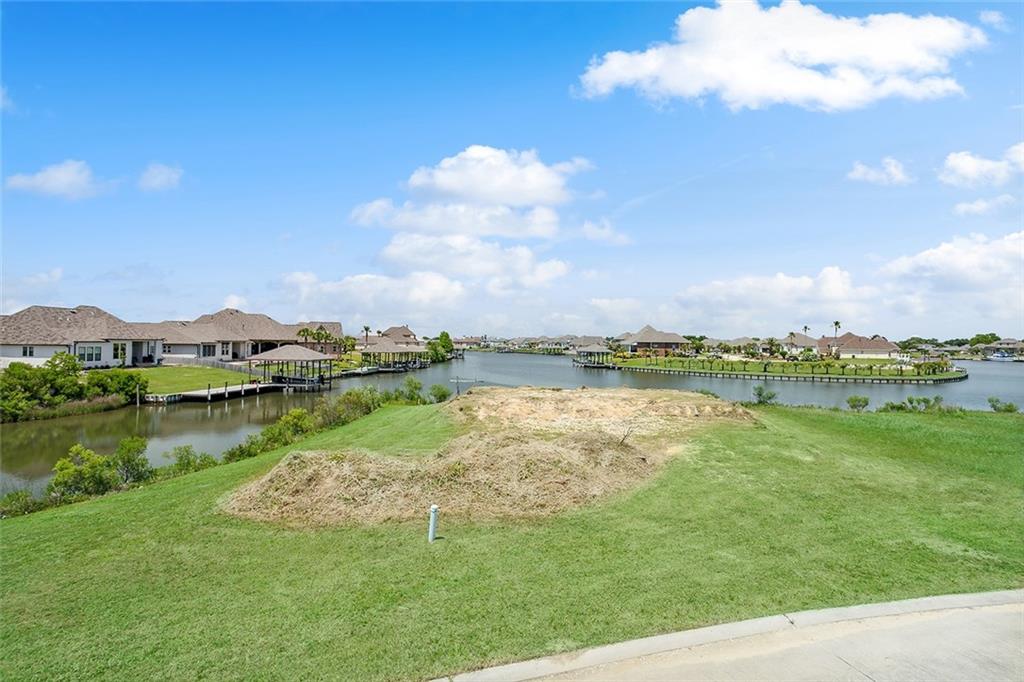 1401 Clipper Island Road Slidell, LA 70458 - Photo 3 of 16 Gallery Image 3