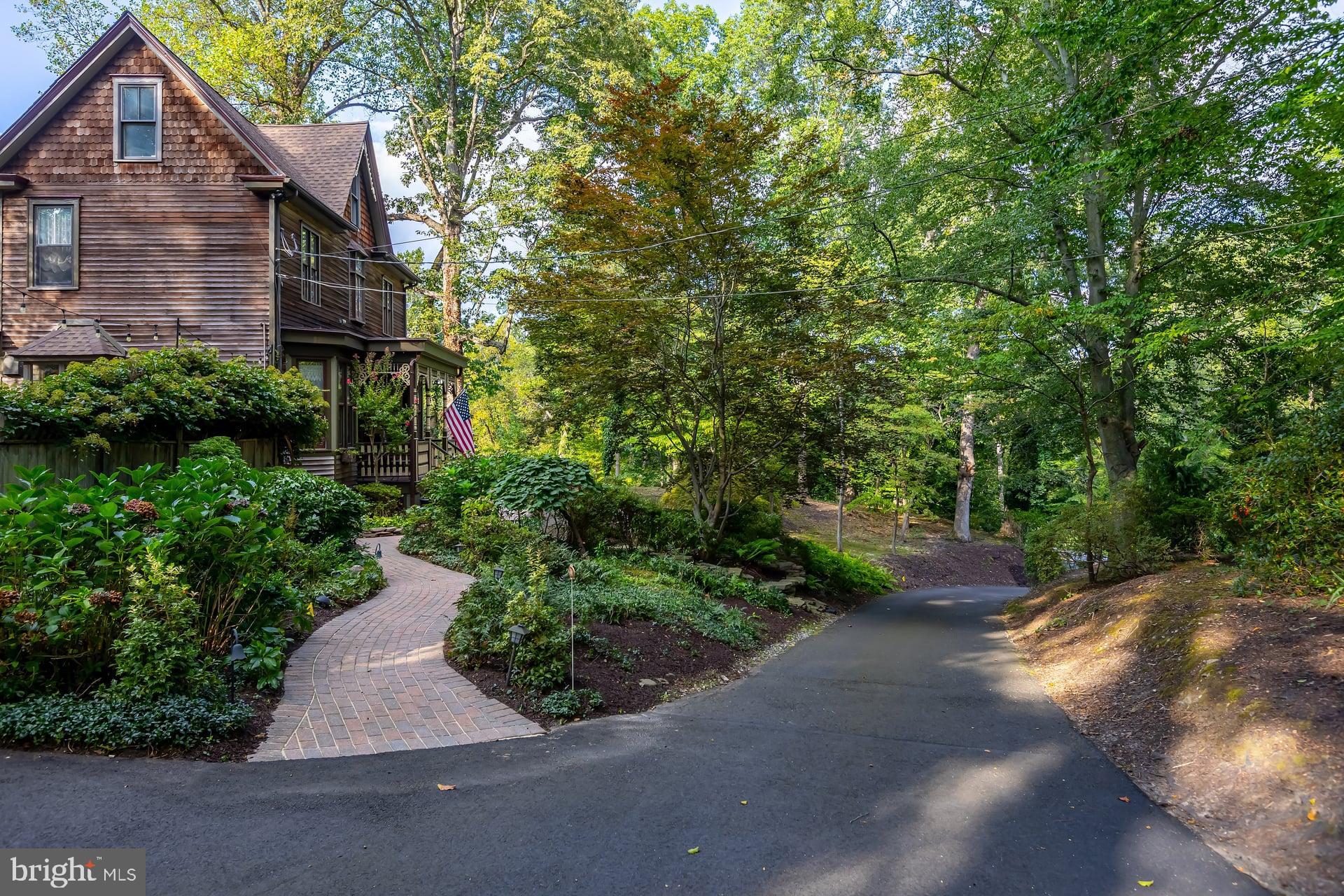 320 Center Street Sewell, NJ 08080 - Photo 13 of 62 Gallery Image 13
