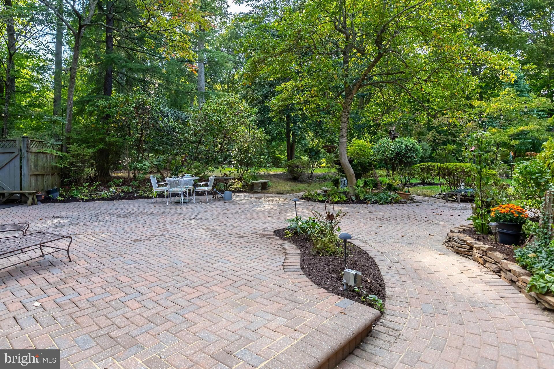 320 Center Street Sewell, NJ 08080 - Photo 16 of 62 Gallery Image 16
