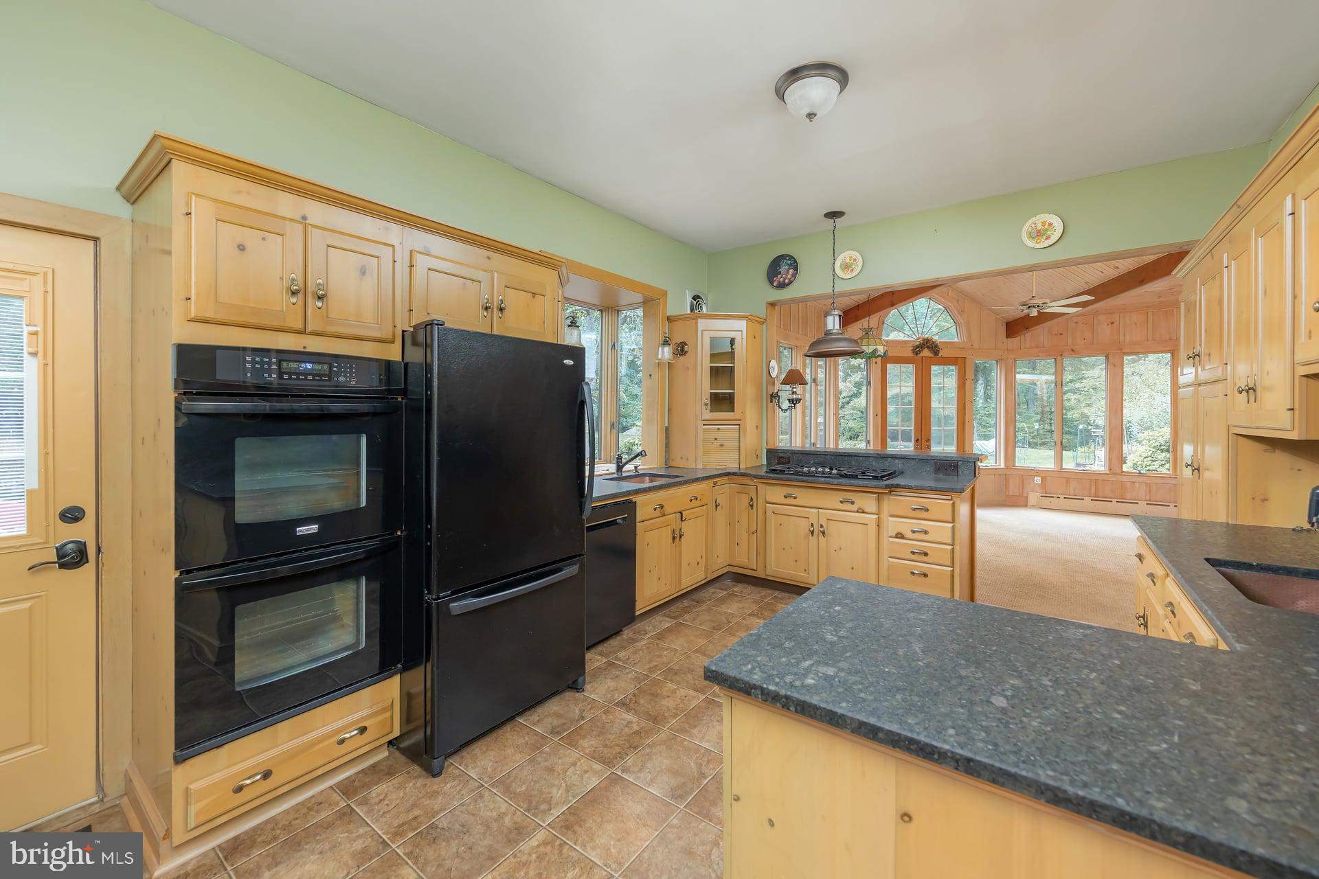 320 Center Street Sewell, NJ 08080 - Photo 42 of 62 Gallery Image 42