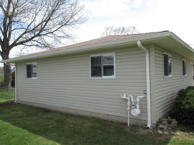 134 Redmond Road Columbus, OH 43228 - Photo 2 of 16