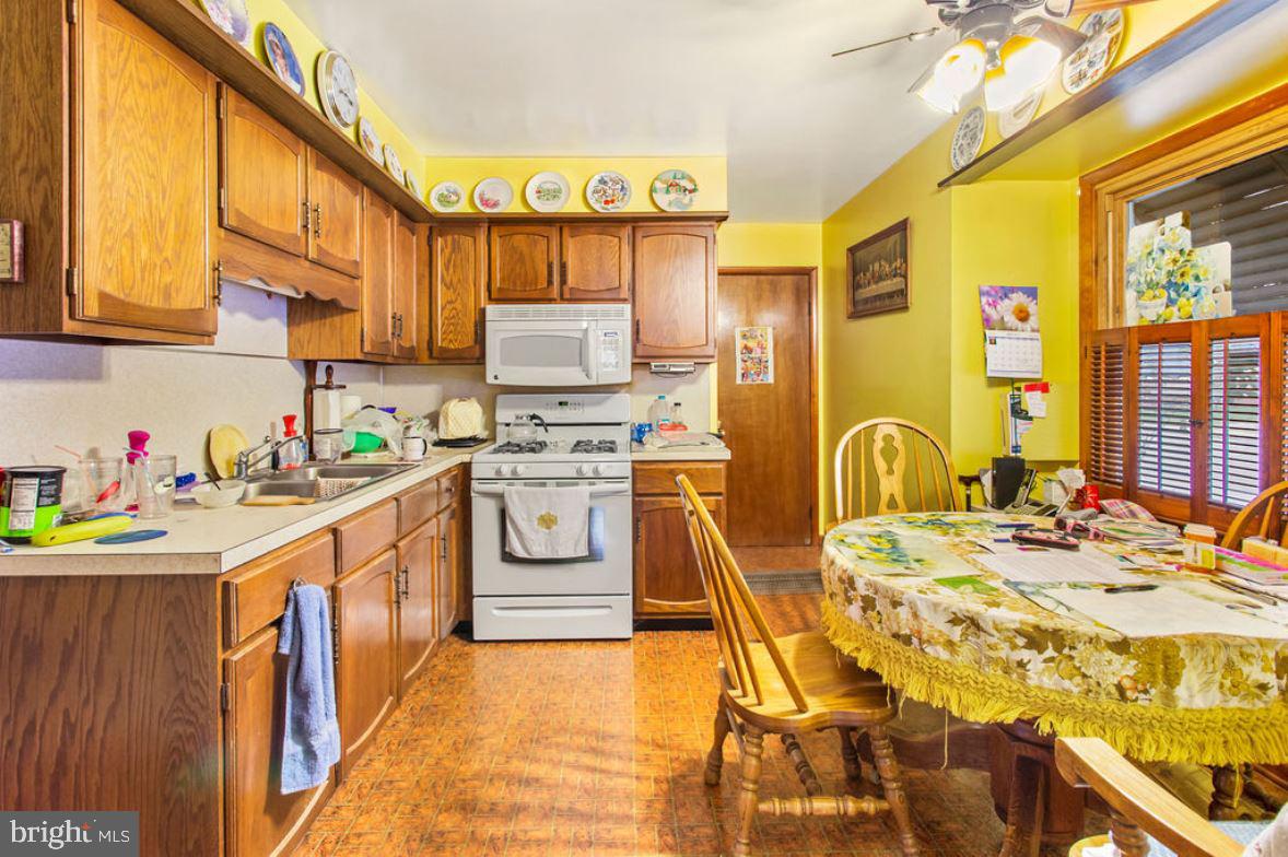 327 Terrace Avenue Hanover, PA 17331 - Photo 6 of 13 Gallery Image 6