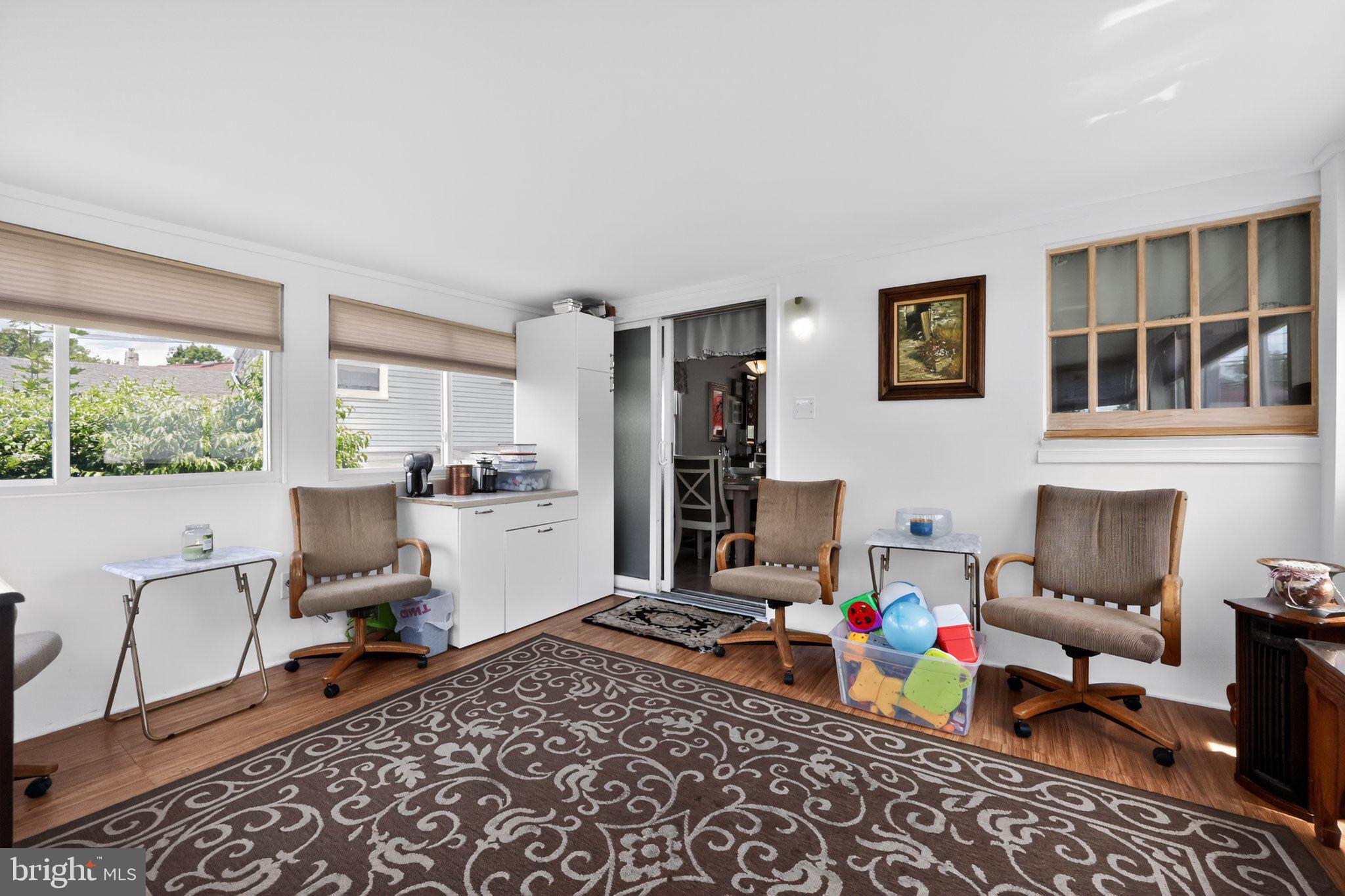 1121 Wynnbrook Road Secane, PA 19018 - Photo 14 of 36 Bright and inviting sunlit space.