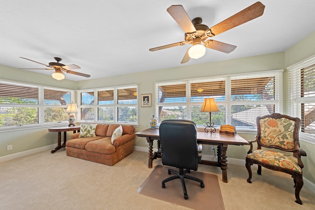 407 Spring Mill Drive Kerrville, TX 78028 - Photo 17 of 38