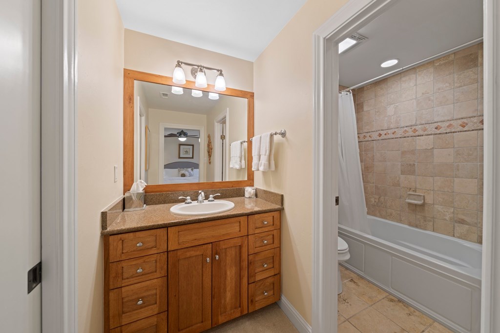 407 Spring Mill Drive Kerrville, TX 78028 - Photo 18 of 38