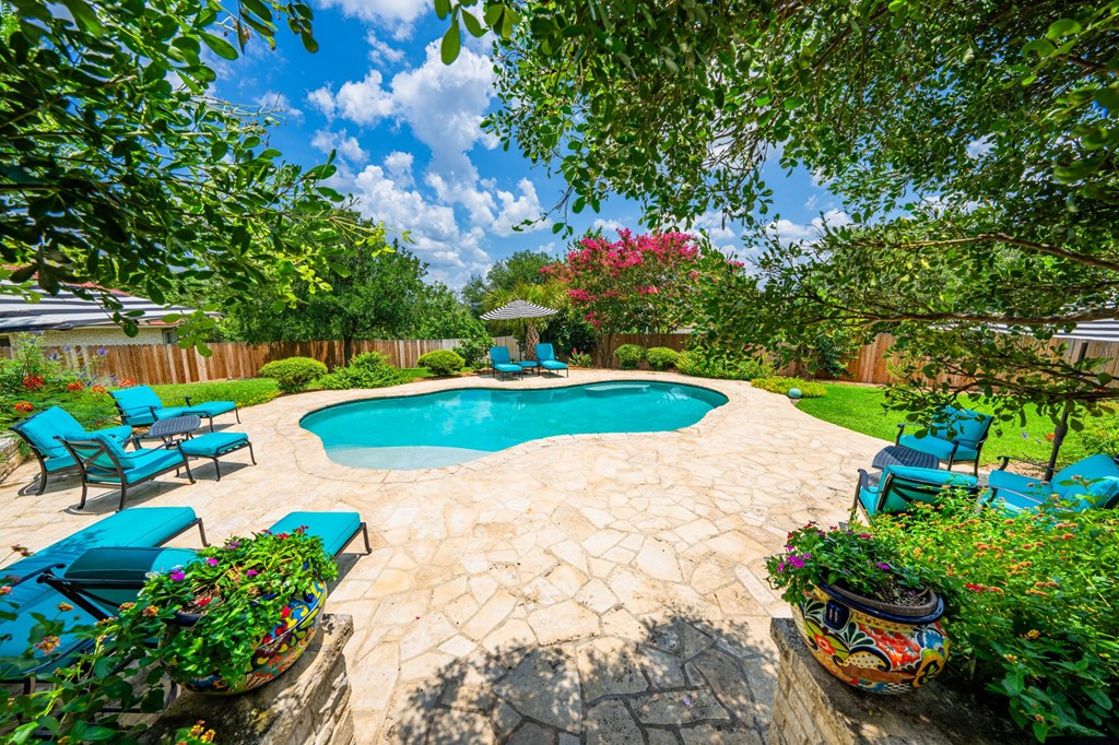 407 Spring Mill Drive Kerrville, TX 78028 - Photo 24 of 38