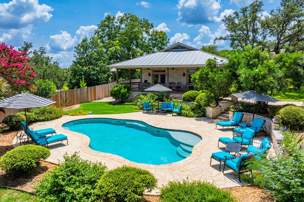 407 Spring Mill Drive Kerrville, TX 78028 - Photo 25 of 38