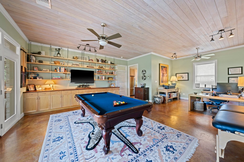 407 Spring Mill Drive Kerrville, TX 78028 - Photo 28 of 38