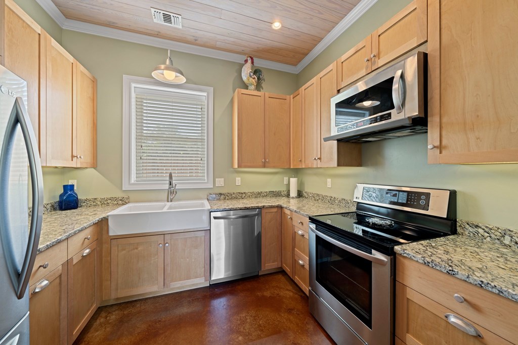 407 Spring Mill Drive Kerrville, TX 78028 - Photo 32 of 38