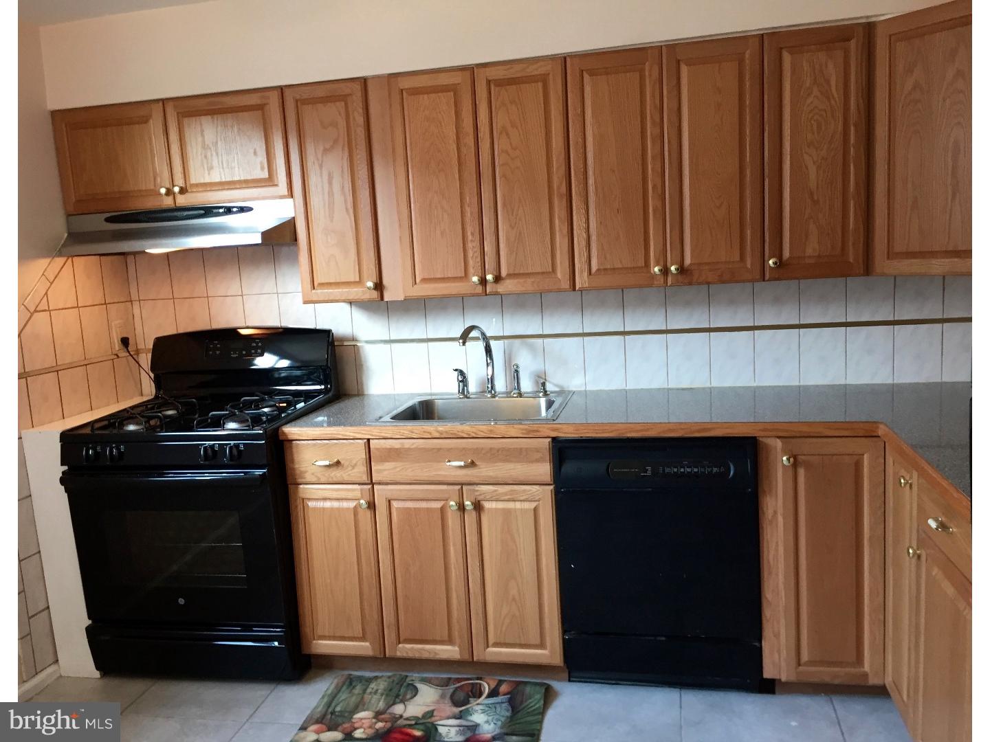 7615 Brookhaven Road Philadelphia, PA 19151 - Photo 8 of 20 Gallery Image 8