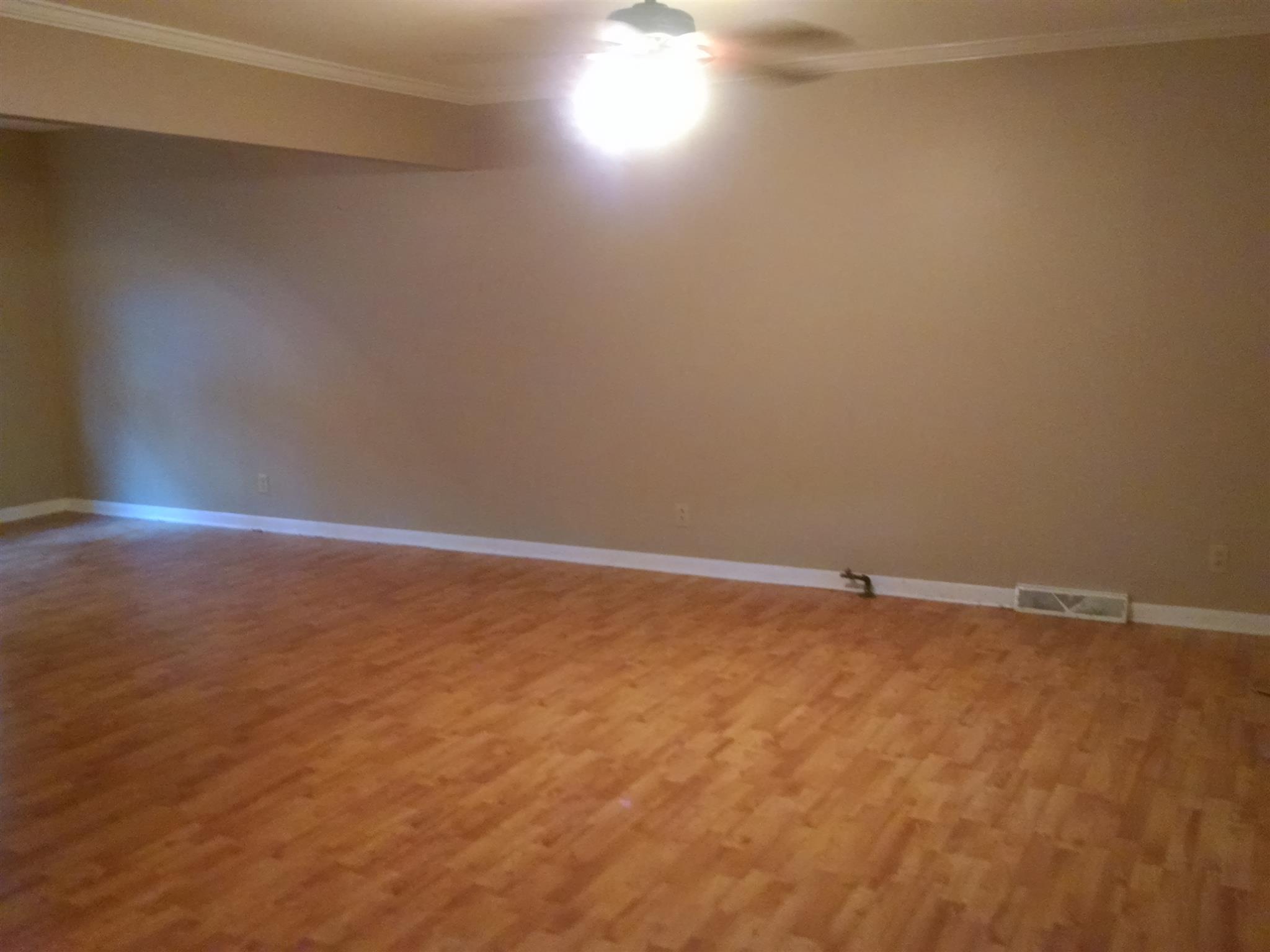 304 Hampton Road Tullahoma, TN 37388 - Photo 3 of 14 Gallery Image 3