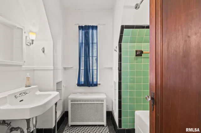 $175,000 | 1516 South Lincoln Avenue, Springfield, IL 62704