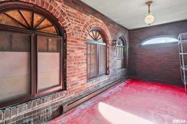 $175,000 | 1516 South Lincoln Avenue, Springfield, IL 62704