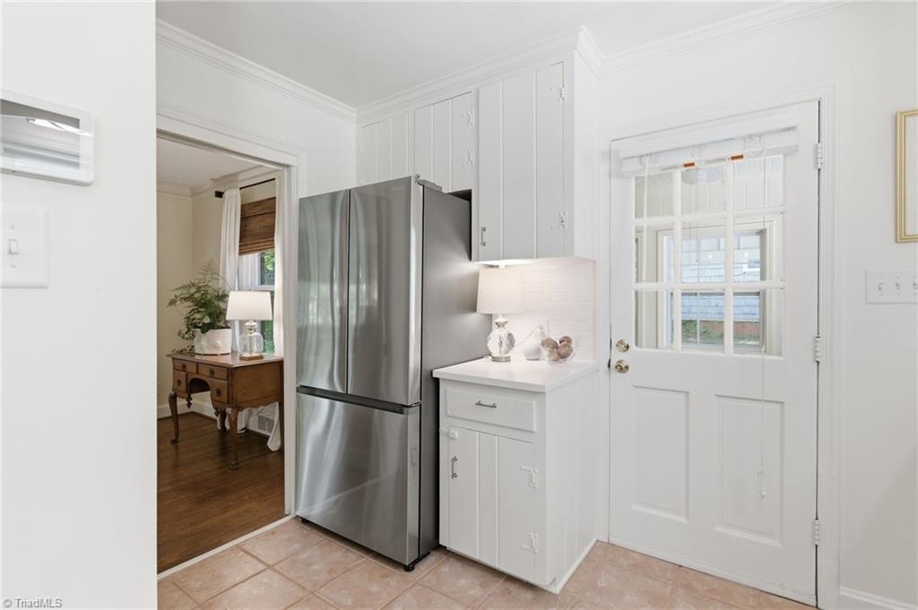 1156 Huntingdon Road Winston-Salem, NC 27104 - Photo 11 of 50 Kitchen