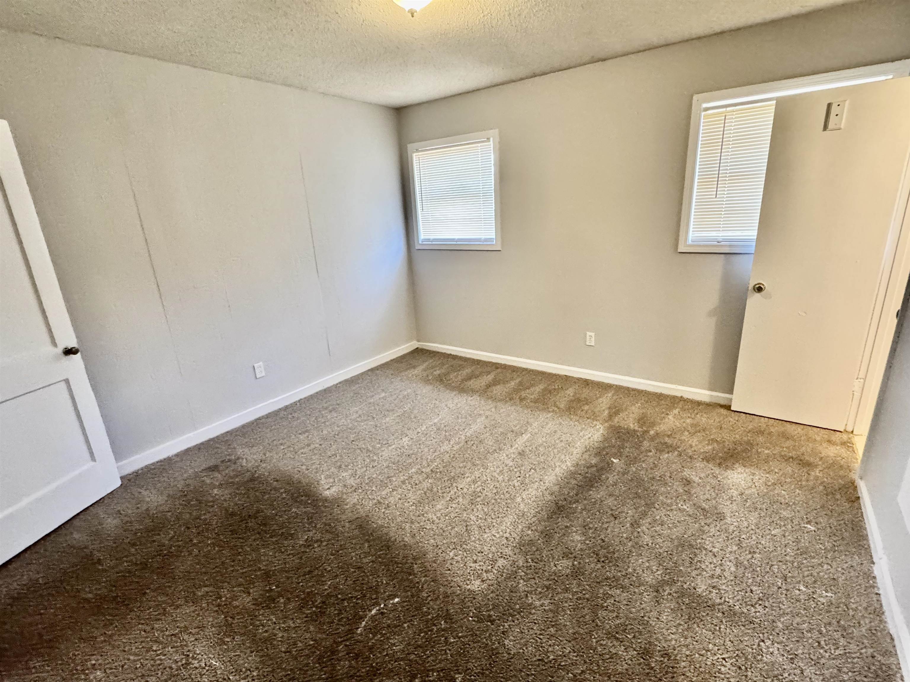 4057 Windermere Road Memphis, TN 38128 - Photo 13 of 14 a view of room and window