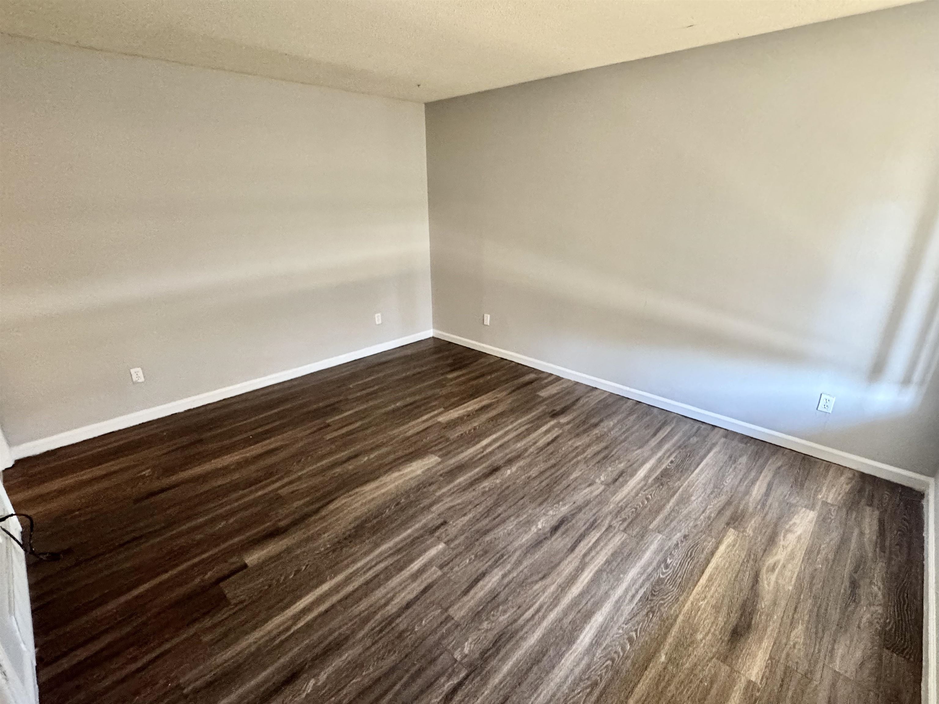 4057 Windermere Road Memphis, TN 38128 - Photo 2 of 14 a view of room with wooden floor