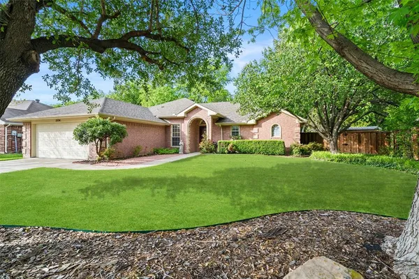 $349,900 | 1504 Manten Boulevard, Denton, TX 76208