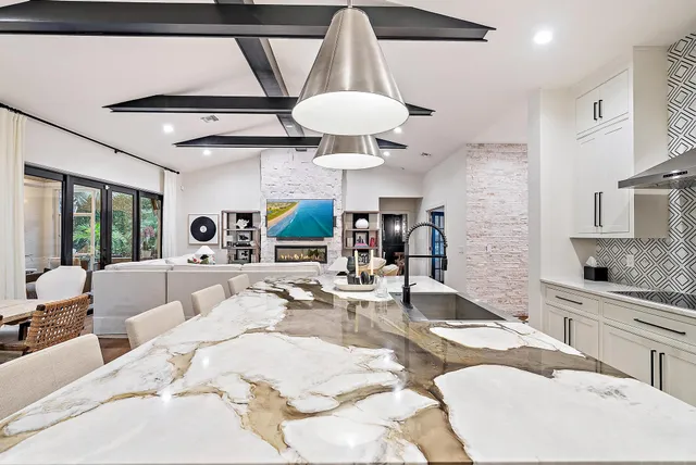 $1,900,000 | 19056 Southeast Coral Reef Lane, Jupiter, FL 33458