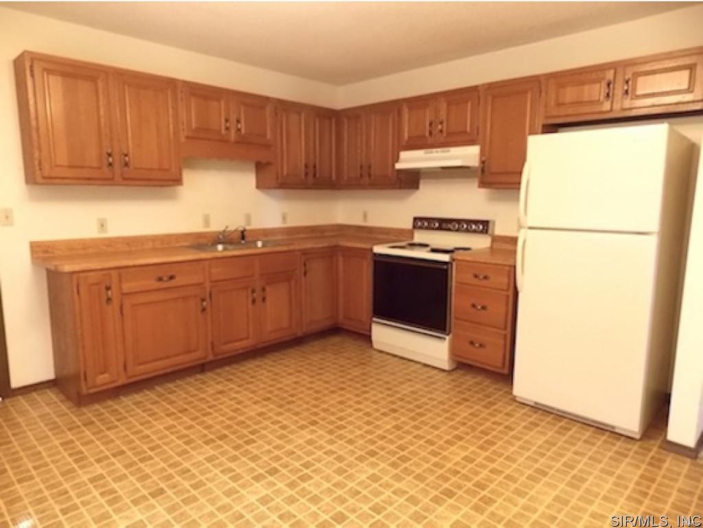 1105 Eisenhower Road, Unit A Mascoutah, IL 62258 - Photo 4 of 10