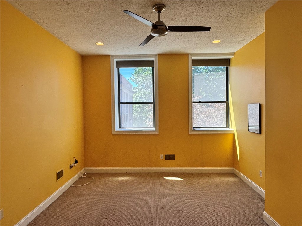 270 Latta Road, Unit UN225 Rochester, NY 14612 - Photo 12 of 18