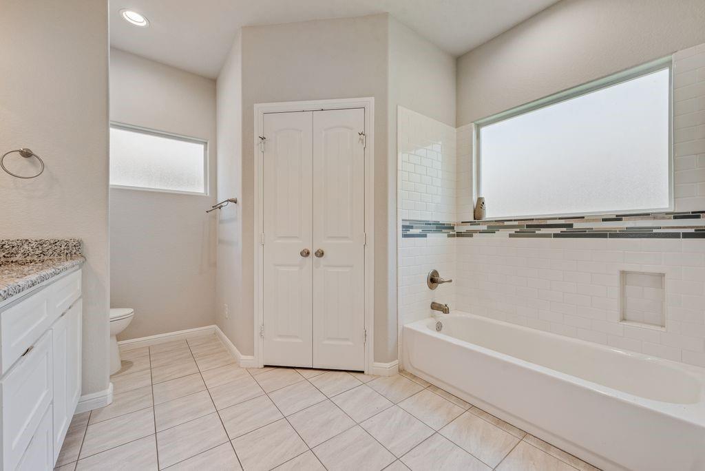 5420 Meandering Road River Oaks, TX 76114 - Photo 24 of 30