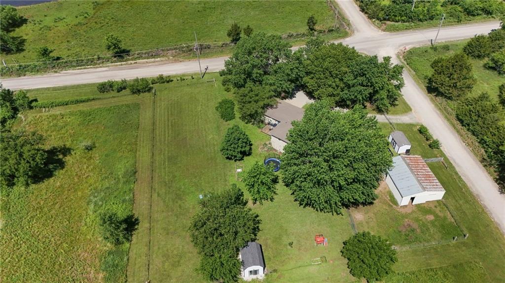 1748 East 800 Road Lawrence, KS 66049 - Photo 48 of 56