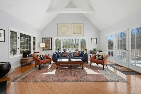 $1,389,750 | 1 Canaan Circle, South Salem, NY 10590