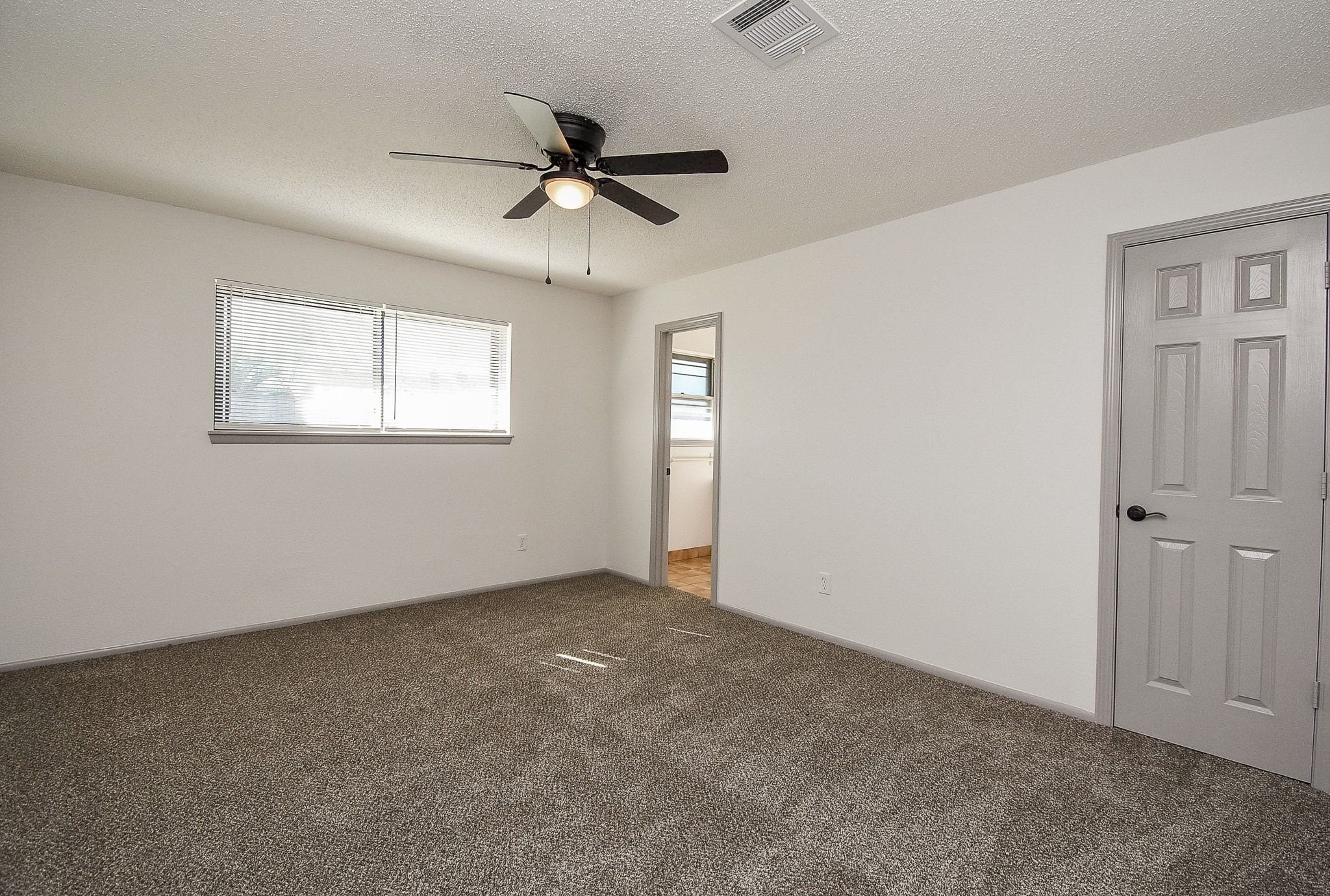 1918 Tulsa Street Deer Park, TX 77536 - Photo 23 of 37