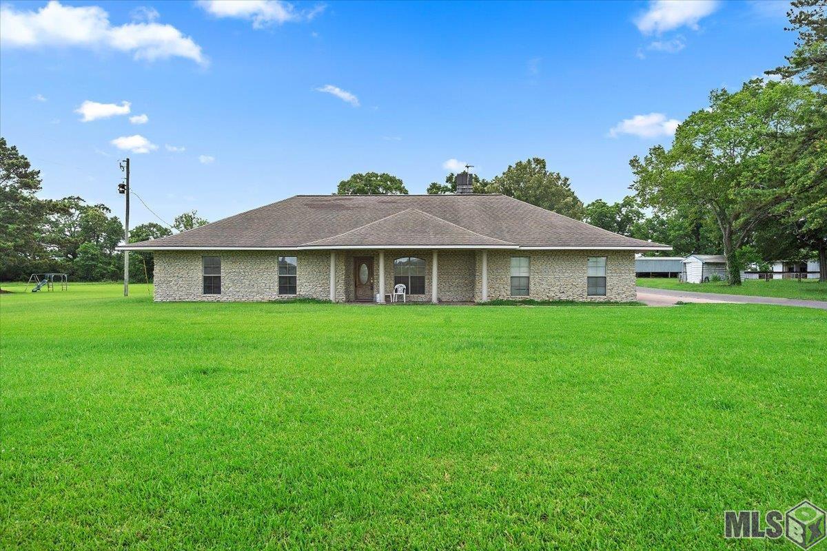 545 Zimmerman Road Zachary, LA 70791 - Photo 1 of 18 Gallery Image 1
