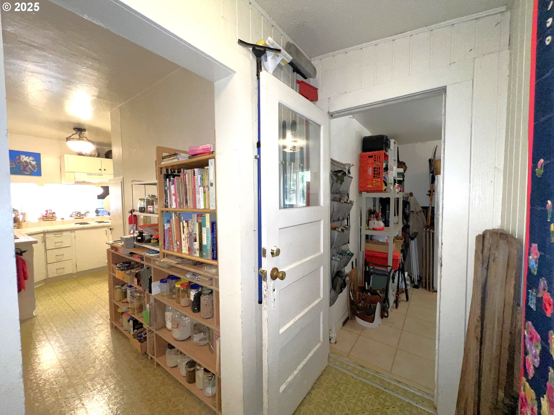 860 8th Terrace Coos Bay, OR 97420 - Photo 10 of 22 a view of a study room with furniture and closet