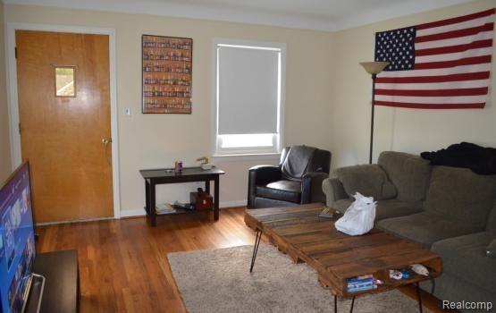 2800 Crooks Road Royal Oak, MI 48073 - Photo 4 of 7