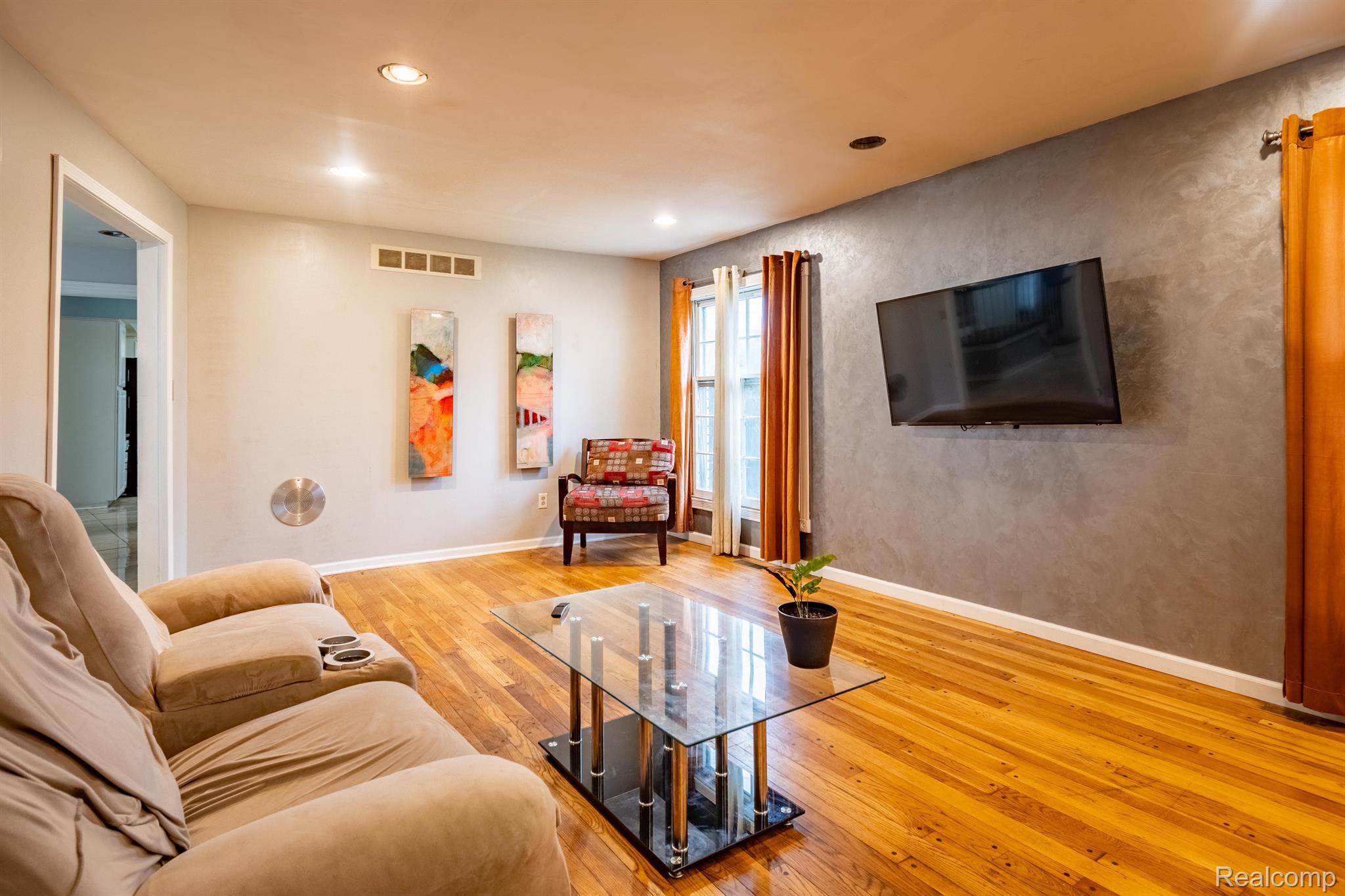 20960 Harvard Road Southfield, MI 48076 - Photo 10 of 40