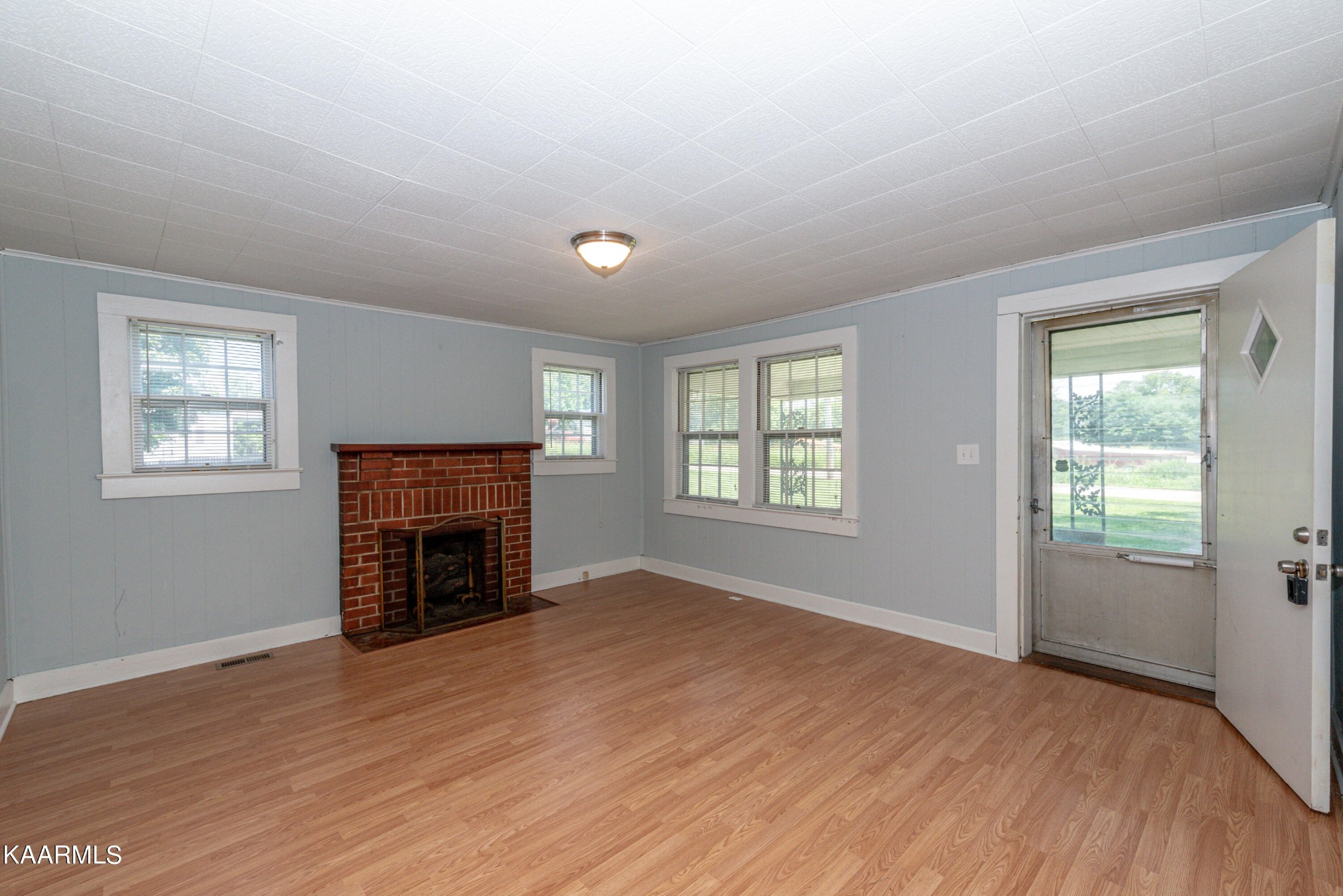 407 Eagleton Road Maryville, TN 37804 - Photo 5 of 39 Gallery Image 5