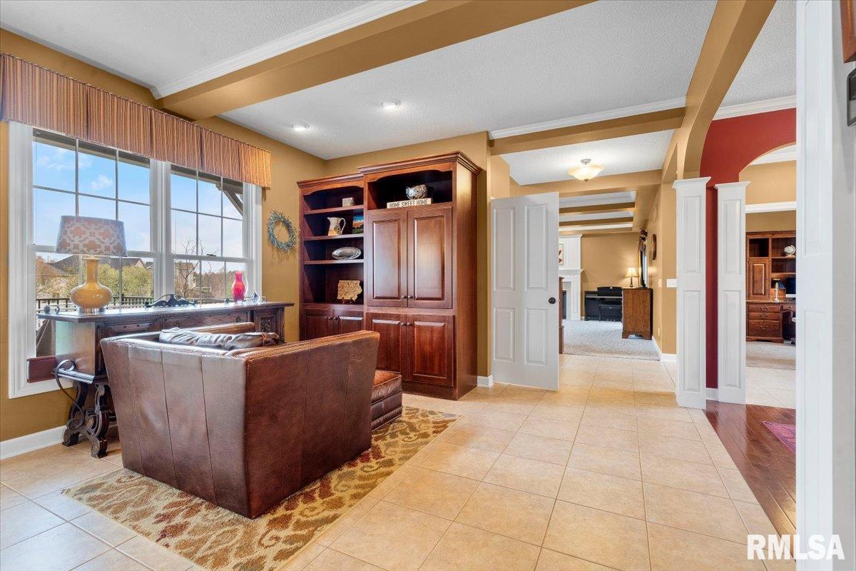 5423 Hugo Road Bettendorf, IA 52722 - Photo 12 of 49 Gallery Image 12