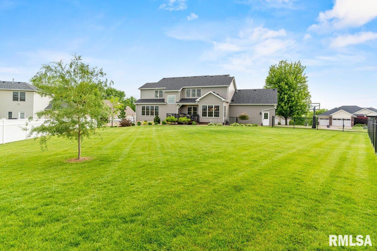 5423 Hugo Road Bettendorf, IA 52722 - Photo 39 of 49 Gallery Image 39
