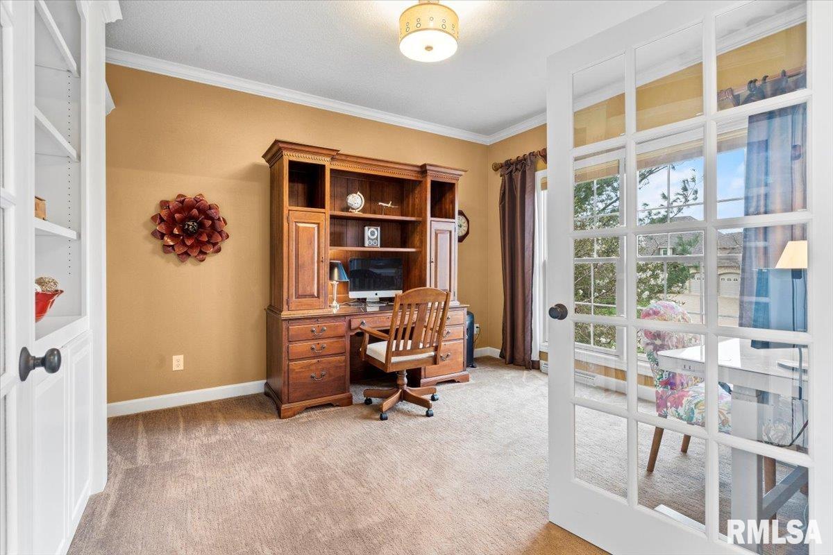 5423 Hugo Road Bettendorf, IA 52722 - Photo 8 of 49 Gallery Image 8