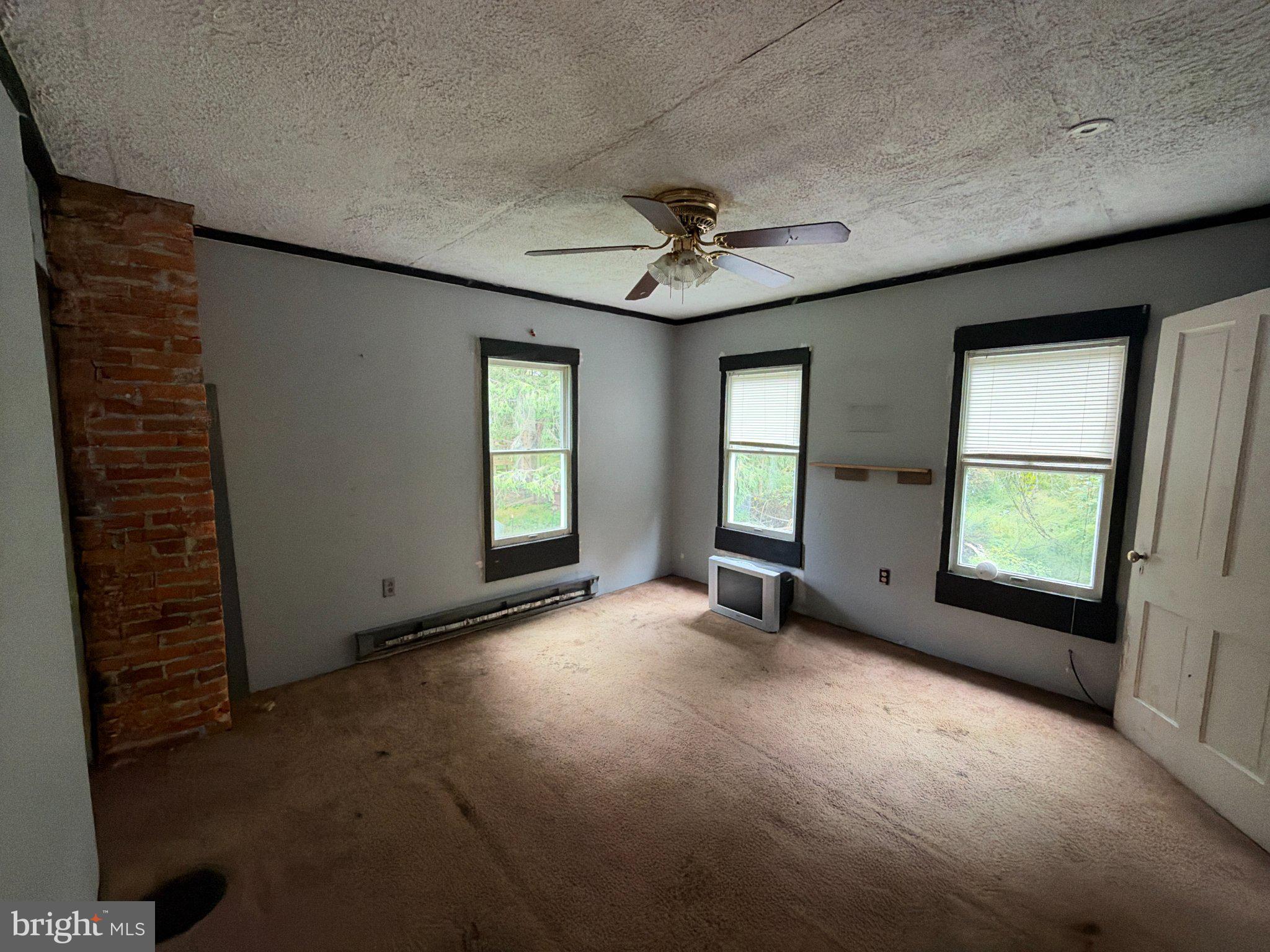 809 Clamtown Road New Ringgold, PA 17960 - Photo 28 of 78 Gallery Image 28