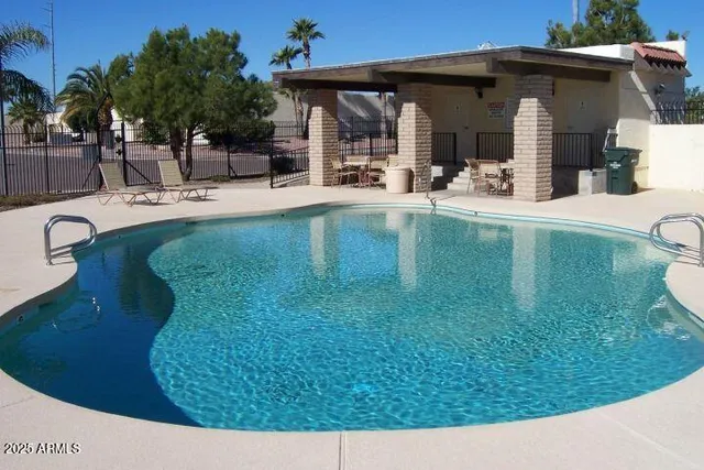 $2,195 | 2535 East Bluefield Avenue, Phoenix, AZ 85032