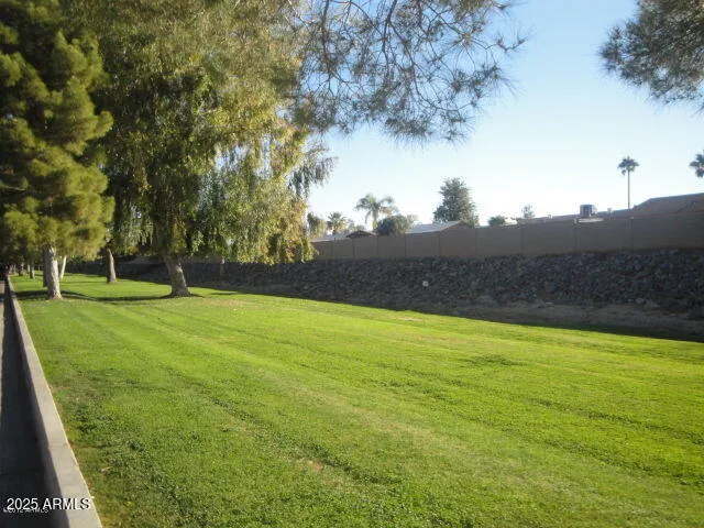 $2,195 | 2535 East Bluefield Avenue, Phoenix, AZ 85032