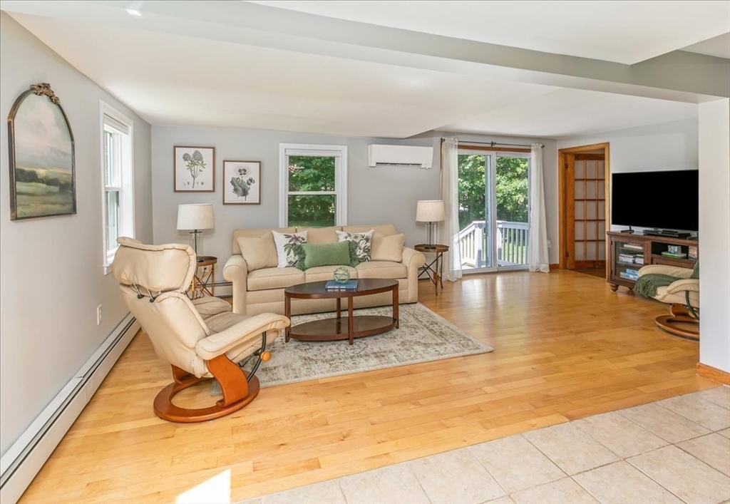 19 McDonald Road Wilmington, MA 01887 - Photo 9 of 38 Gallery Image 9