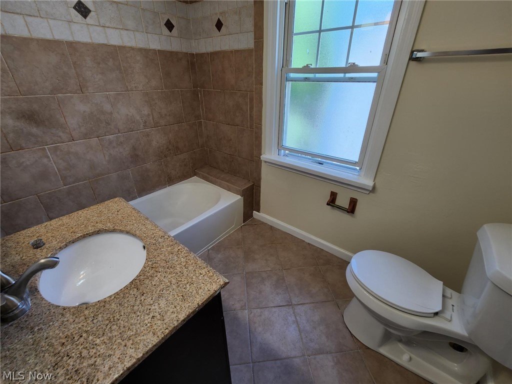1088 Rushleigh Road Cleveland Heights, OH 44121 - Photo 11 of 22