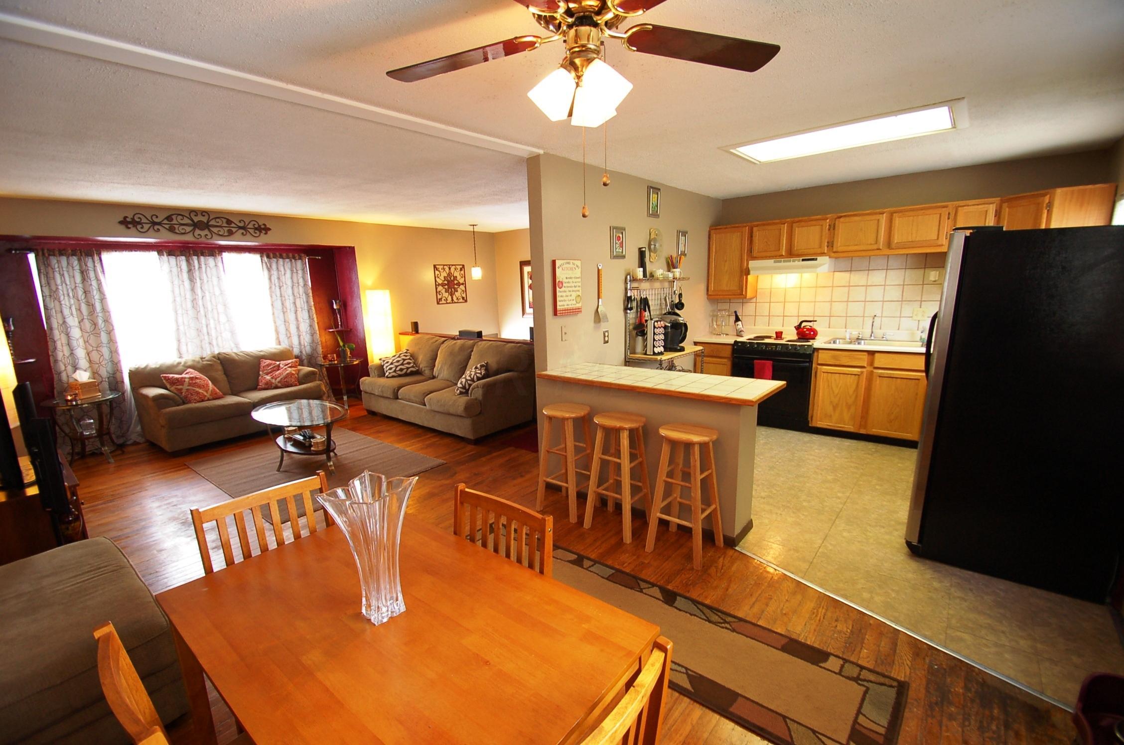 5427 Darcy Road Columbus, OH 43229 - Photo 7 of 27 Gallery Image 7
