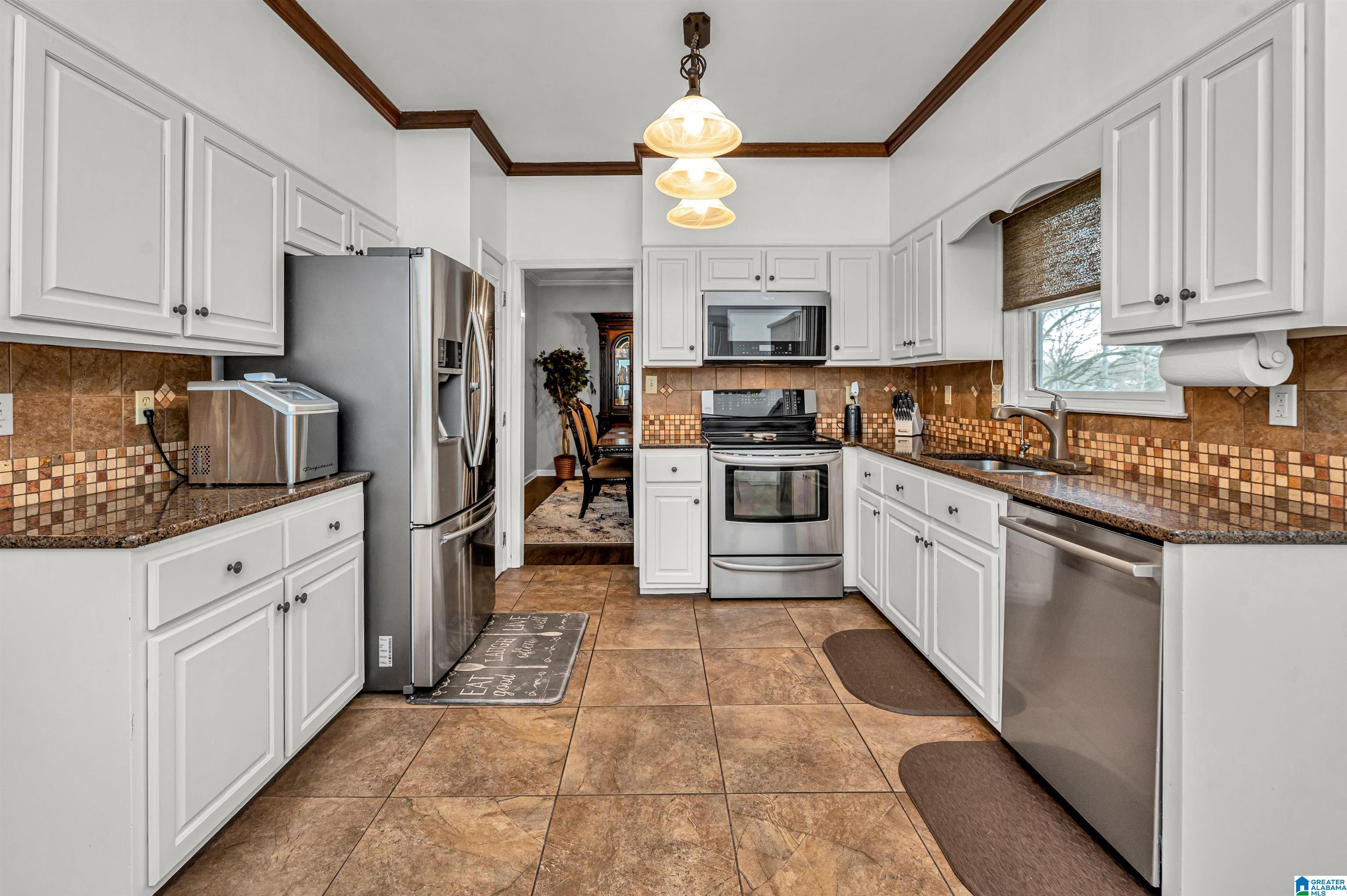 1005 10th Place Alabaster, AL 35007 - Photo 16 of 45