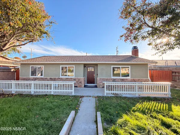$580,000 | 900 East Lemon Avenue, Lompoc, CA 93436