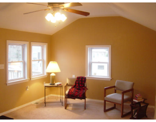 7 Overlook Road Holbrook, MA 02343 - Photo 4 of 14 Gallery Image 4