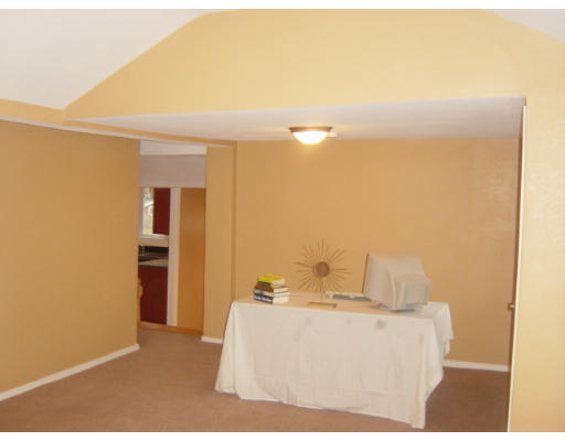 7 Overlook Road Holbrook, MA 02343 - Photo 6 of 14 Gallery Image 6