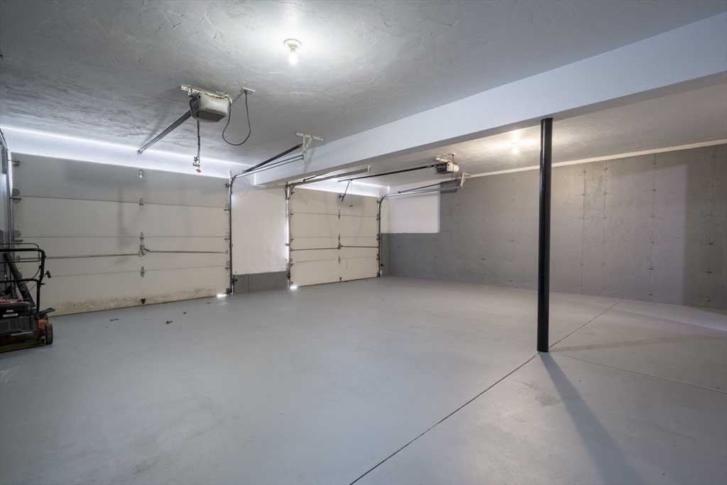 30 Foster Court Gardner, MA 01440 - Photo 31 of 37 a view of empty room