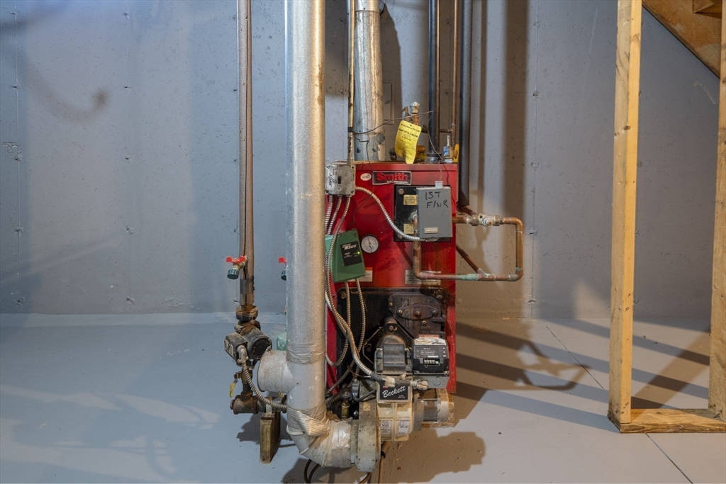 30 Foster Court Gardner, MA 01440 - Photo 33 of 37