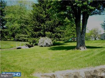 494 Cherry Tree Road Aston, PA 19014 - Photo 4 of 12 View