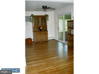 494 Cherry Tree Road Aston, PA 19014 - Photo 5 of 12 Dining Room